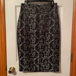 Worthington silver and black brocade pencil skirt, lined, size 6